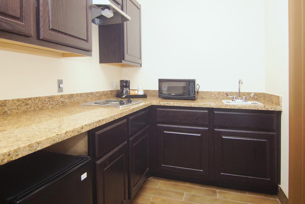 Americas Best Value Inn & Suites Cuero Esterno foto